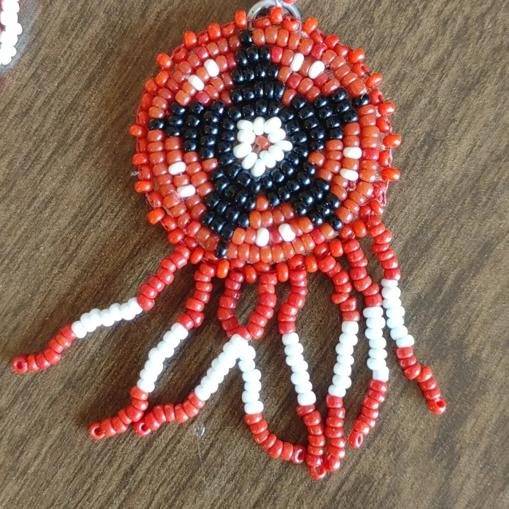 Native American Seed Bead Necklace Star Pattern Twisted C